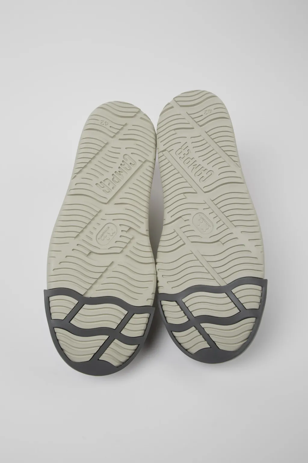 Camper Junction< Sneakers
